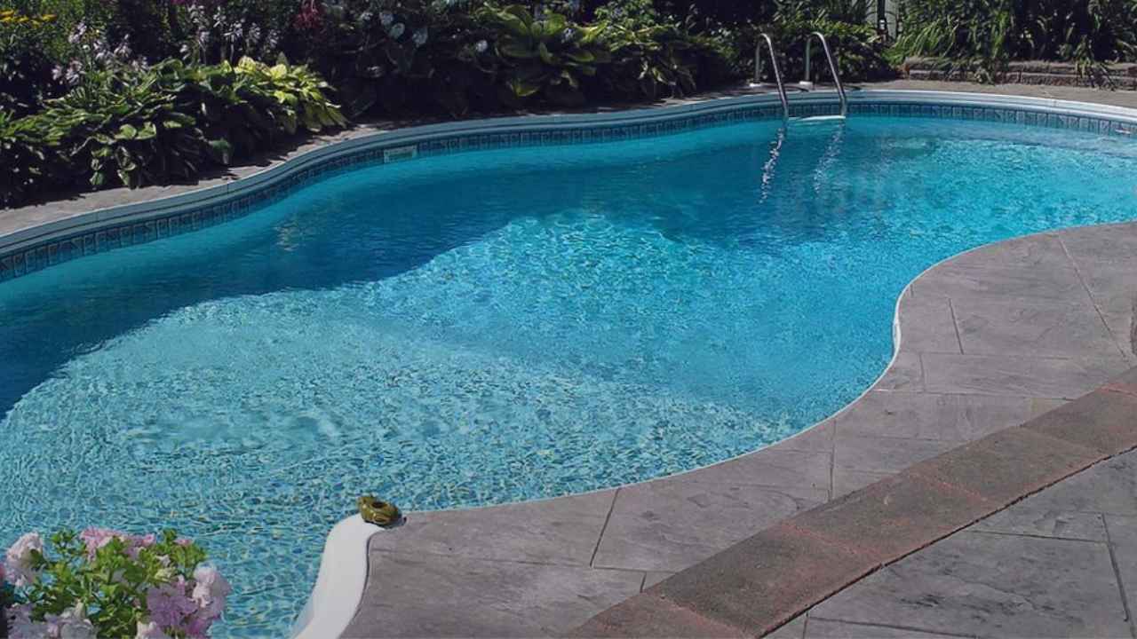 Como Baixar o Cloro da Piscina