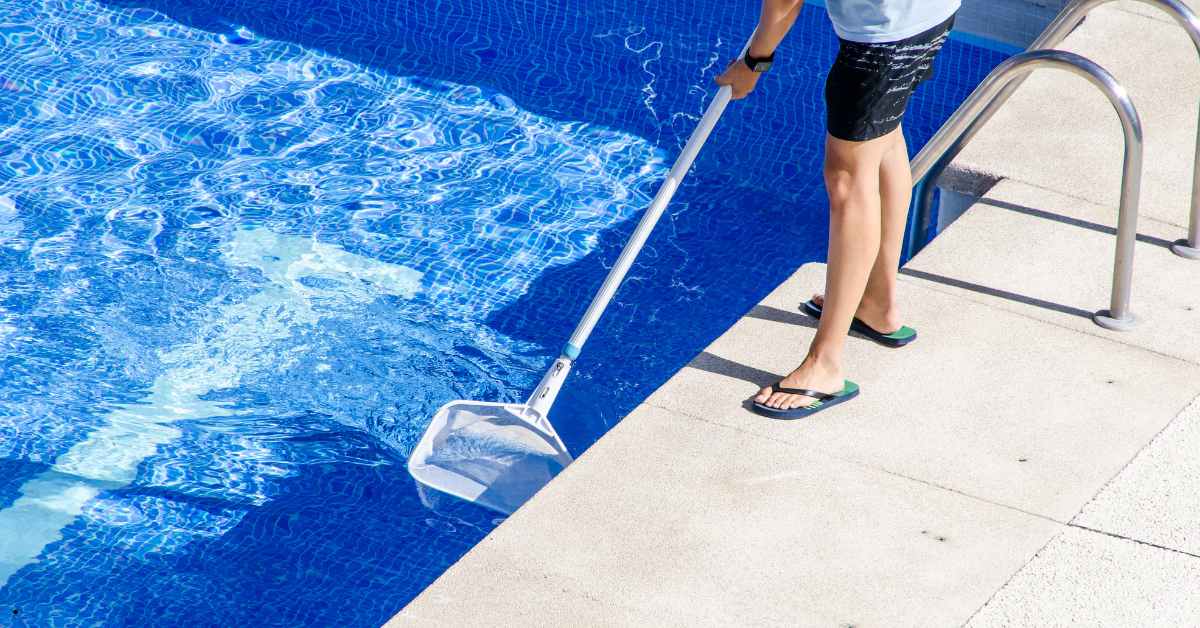 8 Passos para manter a piscina limpa sem aspirar